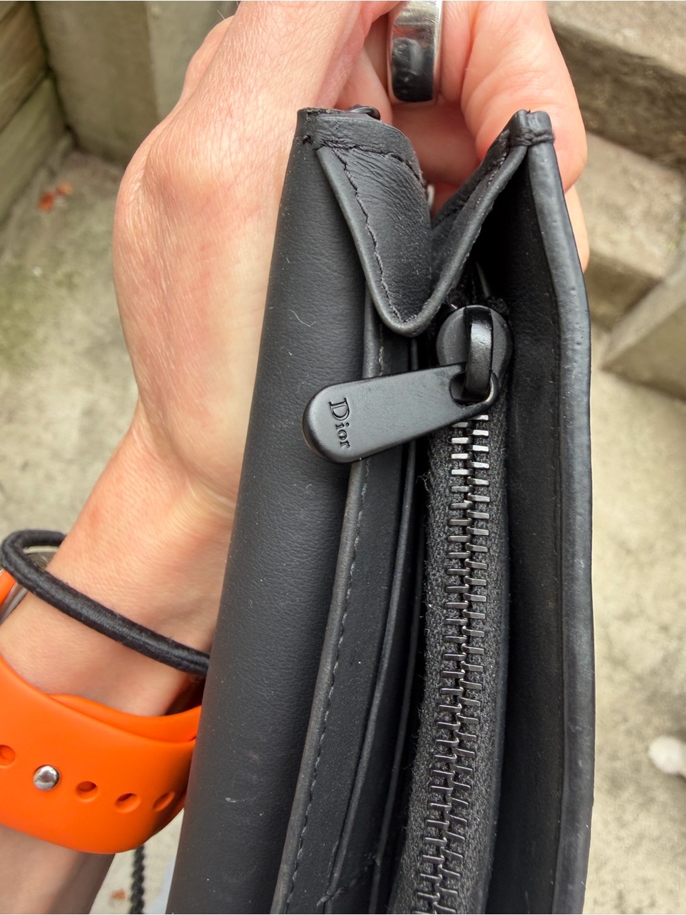 Absolutely stunning iconic EUC Dior Ultra Matte Calfskin Saddle wallet on Chain - Picture 6 of 7
